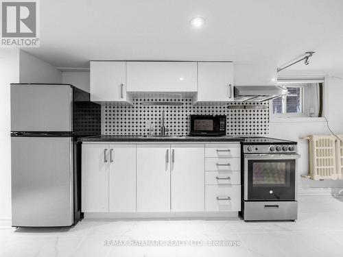 LOWER - 271 ATLAS AVENUE , Toronto, Ontario M6C 3P8 4