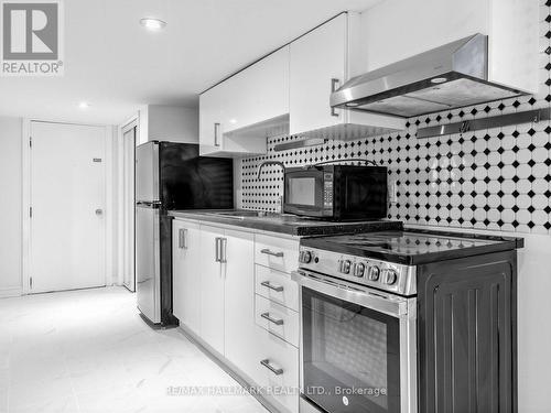 LOWER - 271 ATLAS AVENUE , Toronto, Ontario M6C 3P8 5
