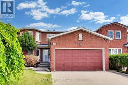 23 HUTCHCROFT AVENUE Toronto, ON M1V 3S3