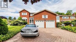 190 RAYMERVILLE DRIVE Markham, ON L3P 6S7