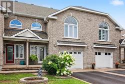 60 CALLAWAY COURT Ottawa, ON K1C 7S4