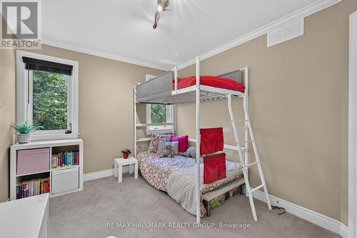 856 Norton Avenue, Ottawa, ON - Indoor Photo Showing Bedroom