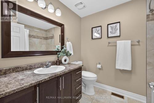 856 Norton Avenue, Ottawa, ON - Indoor Photo Showing Bathroom