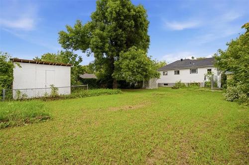 420 Dufferin Ave, Selkirk, MB - Outdoor