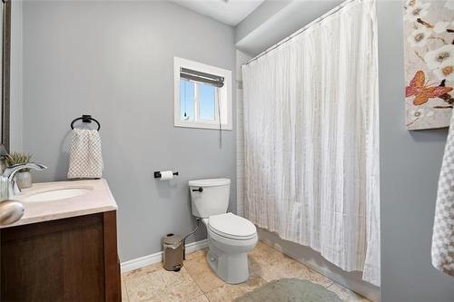 8 Skazyk Rd, St Andrews, MB - Indoor Photo Showing Bathroom
