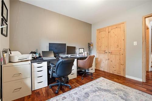 8 Skazyk Rd, St Andrews, MB - Indoor Photo Showing Office