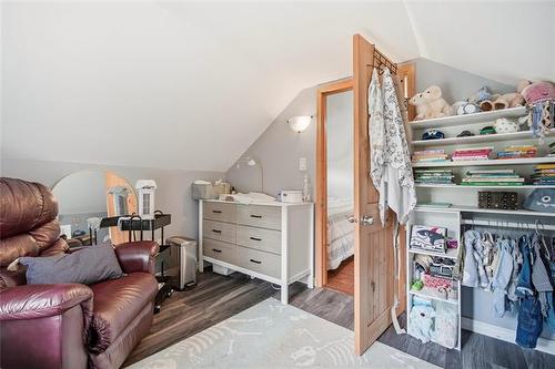 8 Skazyk Rd, St Andrews, MB - Indoor