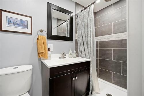 8 Skazyk Rd, St Andrews, MB - Indoor Photo Showing Bathroom