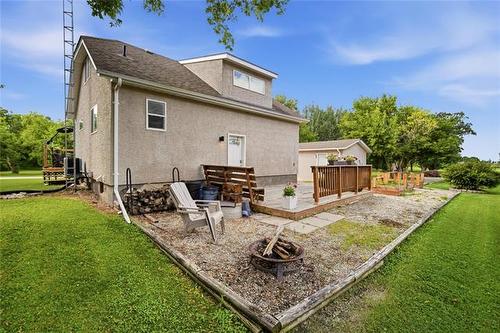 8 Skazyk Rd, St Andrews, MB - Outdoor With Deck Patio Veranda