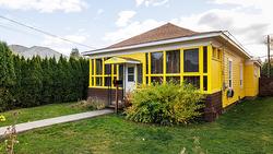 795 Lawson Avenue Kelowna, BC V1Y 6S9