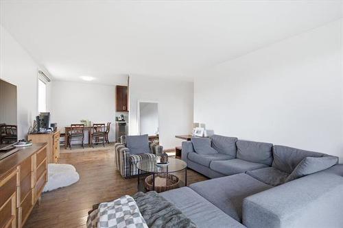 509-500 Stradbrook Ave, Winnipeg, MB - Indoor Photo Showing Living Room