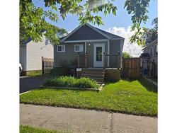 734 Franklin Street S Thunder Bay, ON P7E 1R9