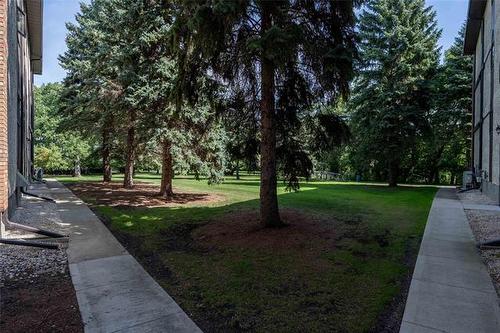108-687 St Anne'S Rd, Winnipeg, MB - Outdoor With View