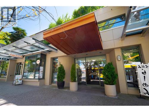 202 1688 ROBSON STREET  Vancouver, BC V6G 1C7