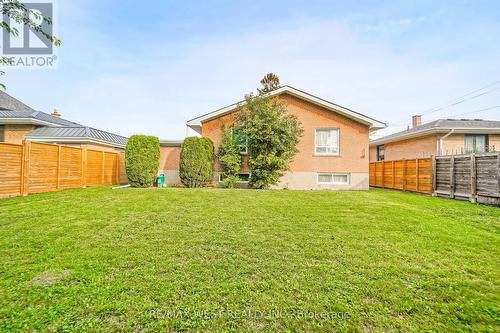 215 Acton Avenue, Toronto, ON 