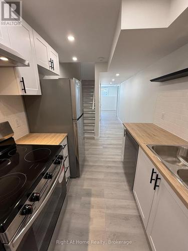 LOWER - 245 BENNINGER DRIVE , Kitchener, Ontario N2E 0K1 3