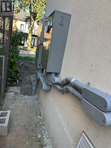 145 Dovercourt Road, Toronto, ON 