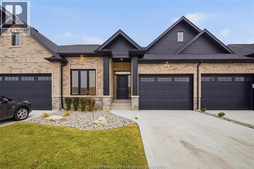 447 Caserta Crescent, Lakeshore, ON 