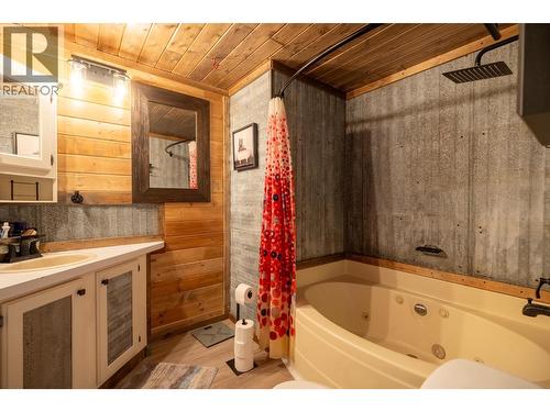 53270 Jardine Road, Cluculz Lake, BC 
