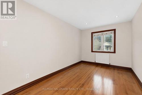 8 Davies Crescent, Toronto, ON 