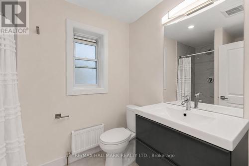 8 Davies Crescent, Toronto, ON 