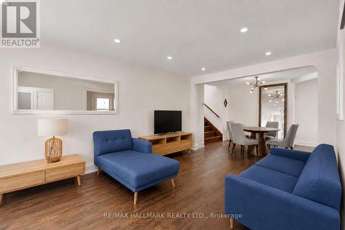 8 Davies Crescent, Toronto, ON 