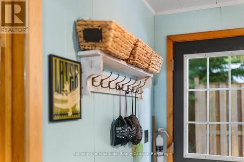 1054 Keysbury Drive, Algonquin Highlands (Mcclintock), ON 