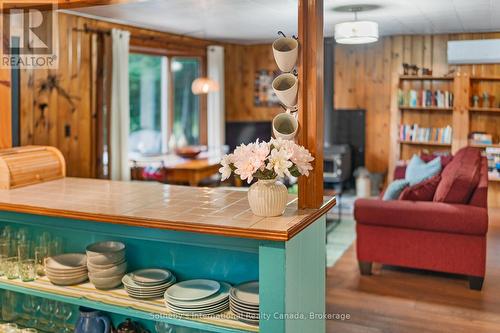 1054 Keysbury Drive, Algonquin Highlands (Mcclintock), ON 