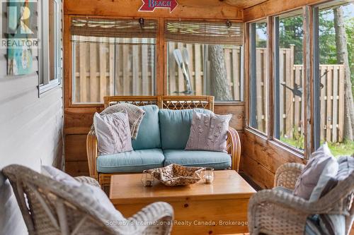 1054 Keysbury Drive, Algonquin Highlands (Mcclintock), ON 