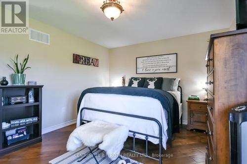 20 Keyzer Drive, Oro-Medonte, ON 