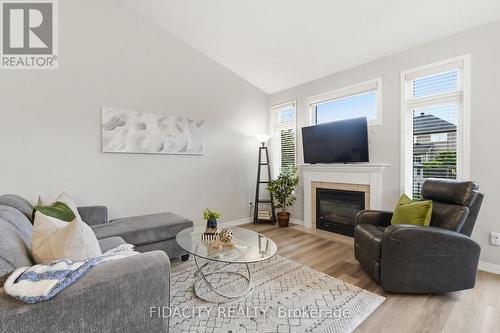 925 Burwash Landing, Ottawa, ON 