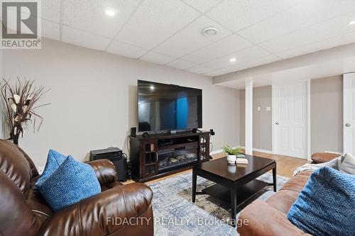 925 Burwash Landing, Ottawa, ON 