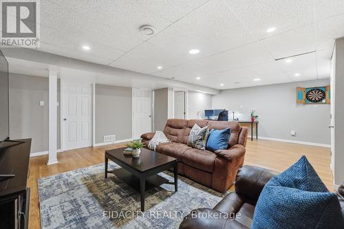 925 Burwash Landing, Ottawa, ON 