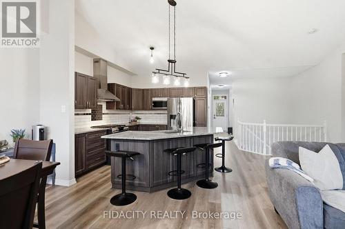 925 Burwash Landing, Ottawa, ON 
