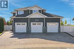 151 GLACIAL SHORES COURT  Saskatoon, SK S7W 0R6