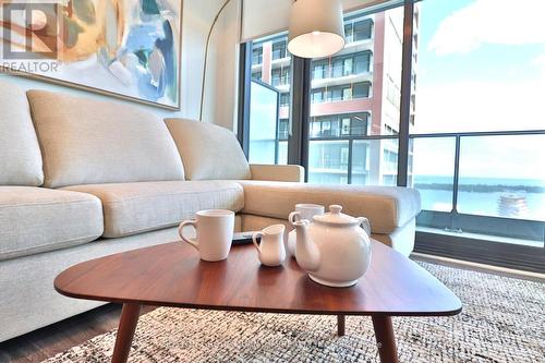 2704 - 35 PARLIAMENT STREET , Toronto, Ontario M5A 0Z5 3