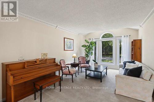 19 Peachtree Crescent, Clarington, ON 