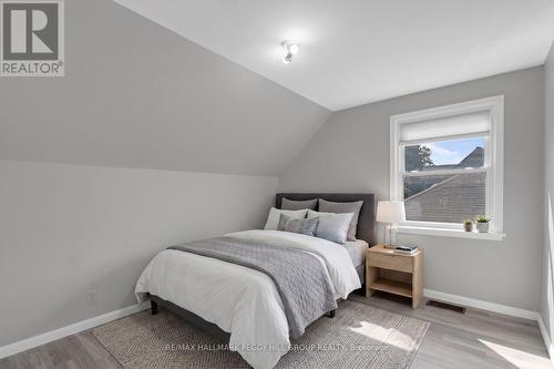 19 Alfred Street, Barrie, ON 