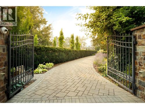 4388 Hobson Road, Kelowna, BC 