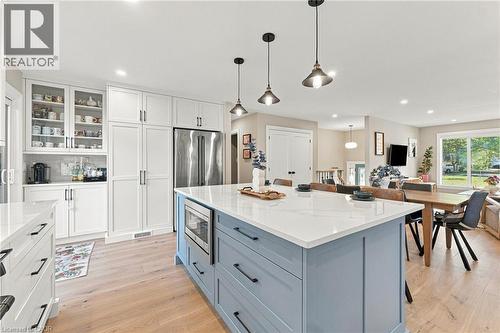 1060 Dowland Crescent, Burlington, ON 