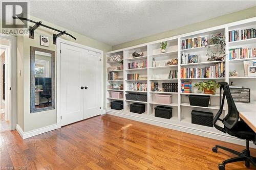 1060 Dowland Crescent, Burlington, ON 