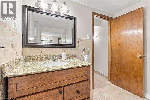 1060 Dowland Crescent, Burlington, ON 