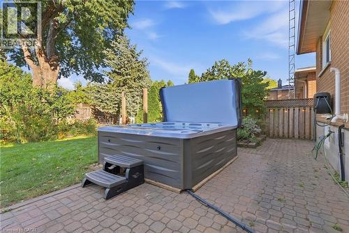 1060 Dowland Crescent, Burlington, ON 