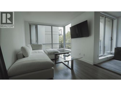 312 1082 SEYMOUR STREET  Vancouver, BC V6B 1X9