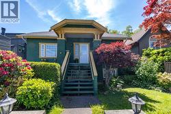 2950 W 8TH AVENUE Vancouver, BC V6K 2C1