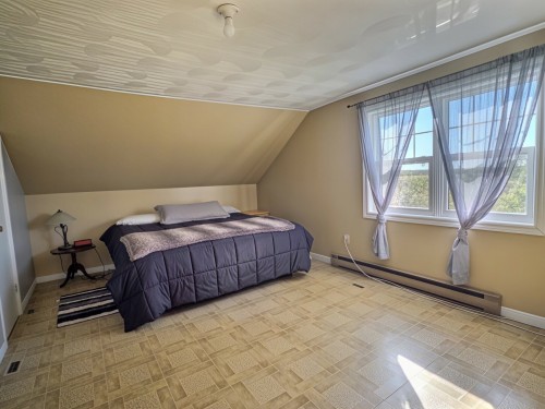 Chambre à coucher - 50 Rue Principale N., Saint-Bruno-De-Guigues, QC 
