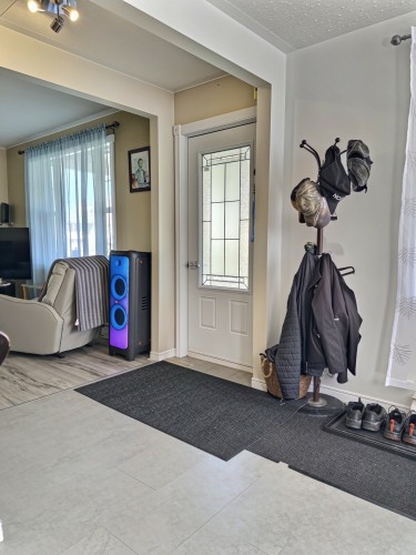 Hall d'entrée/Vestibule - 50 Rue Principale N., Saint-Bruno-De-Guigues, QC 