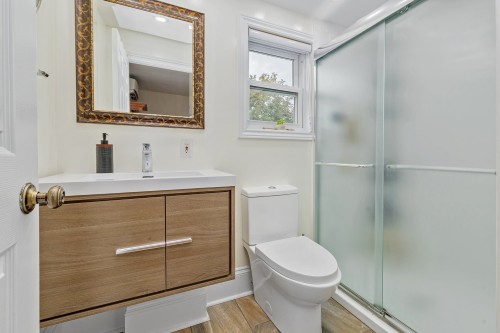 Salle de bains - 35 Rue Morris, Sainte-Thérèse, QC 
