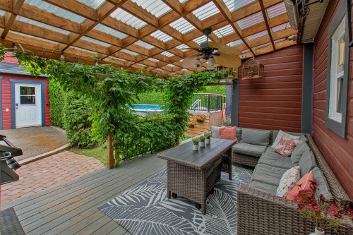 Terrasse - 35 Rue Morris, Sainte-Thérèse, QC 