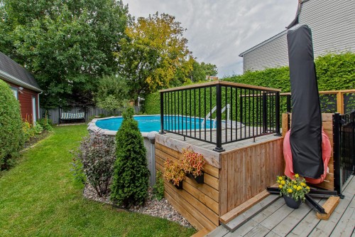 Piscine - 35 Rue Morris, Sainte-Thérèse, QC 
